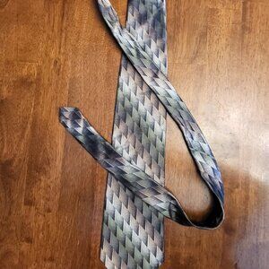 Crazy Horse ~ Geometric Necktie ~ New Condition